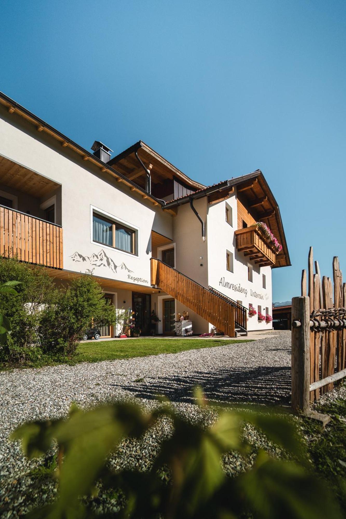 Almresidenz Unterrain -1 Km By Car Distance Ski Slopes Kronplatz Villa Olang Exterior photo